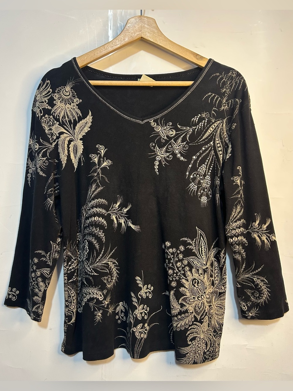5 for $25🔥Jess & Jane Black Floral Paisley Quarter Sleeve Shirt Medium